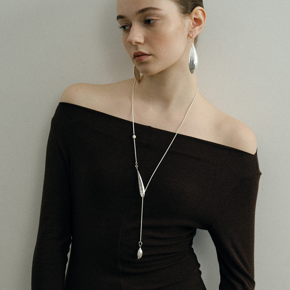 ADJUSTABLE DOUBLE SEEDPOD LONG NECKLACE