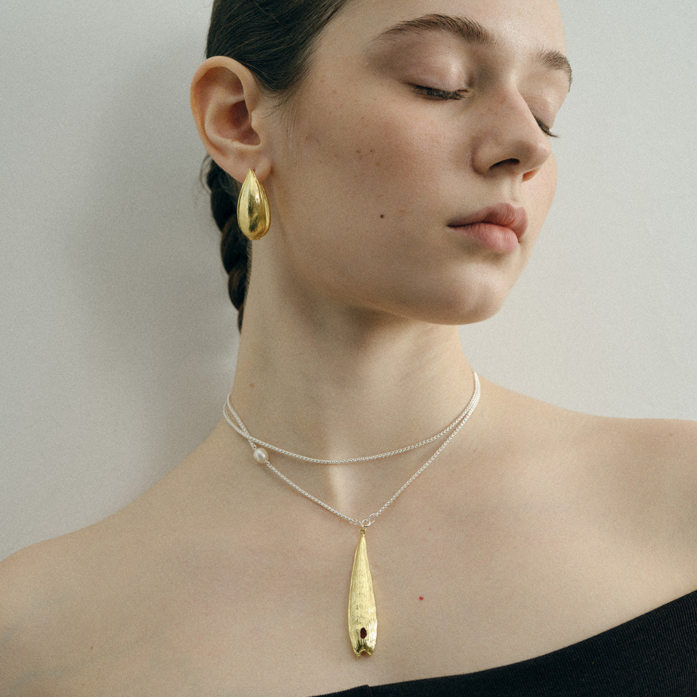 ADJUSTABLE DOUBLE SEEDPOD LONG NECKLACE