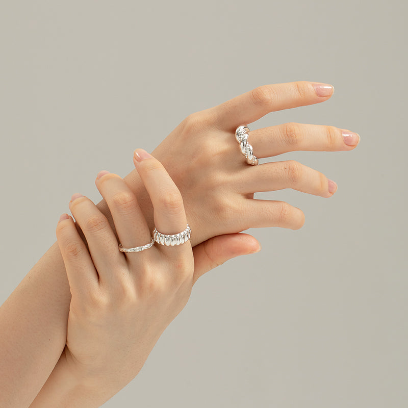 Twist Ring