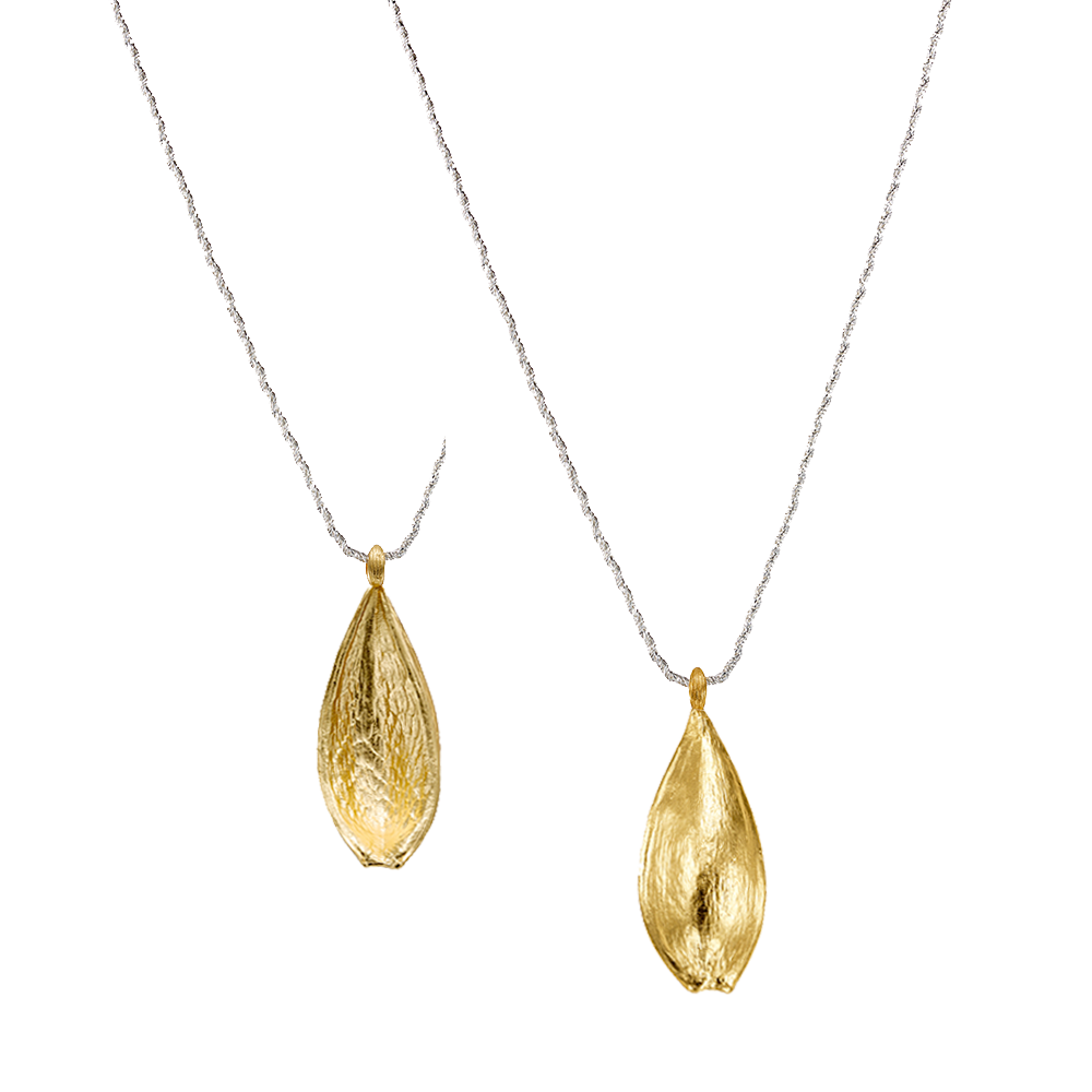 DOUBLE-SIDED TEXURED PETAL SHELL LONG NECKLACE