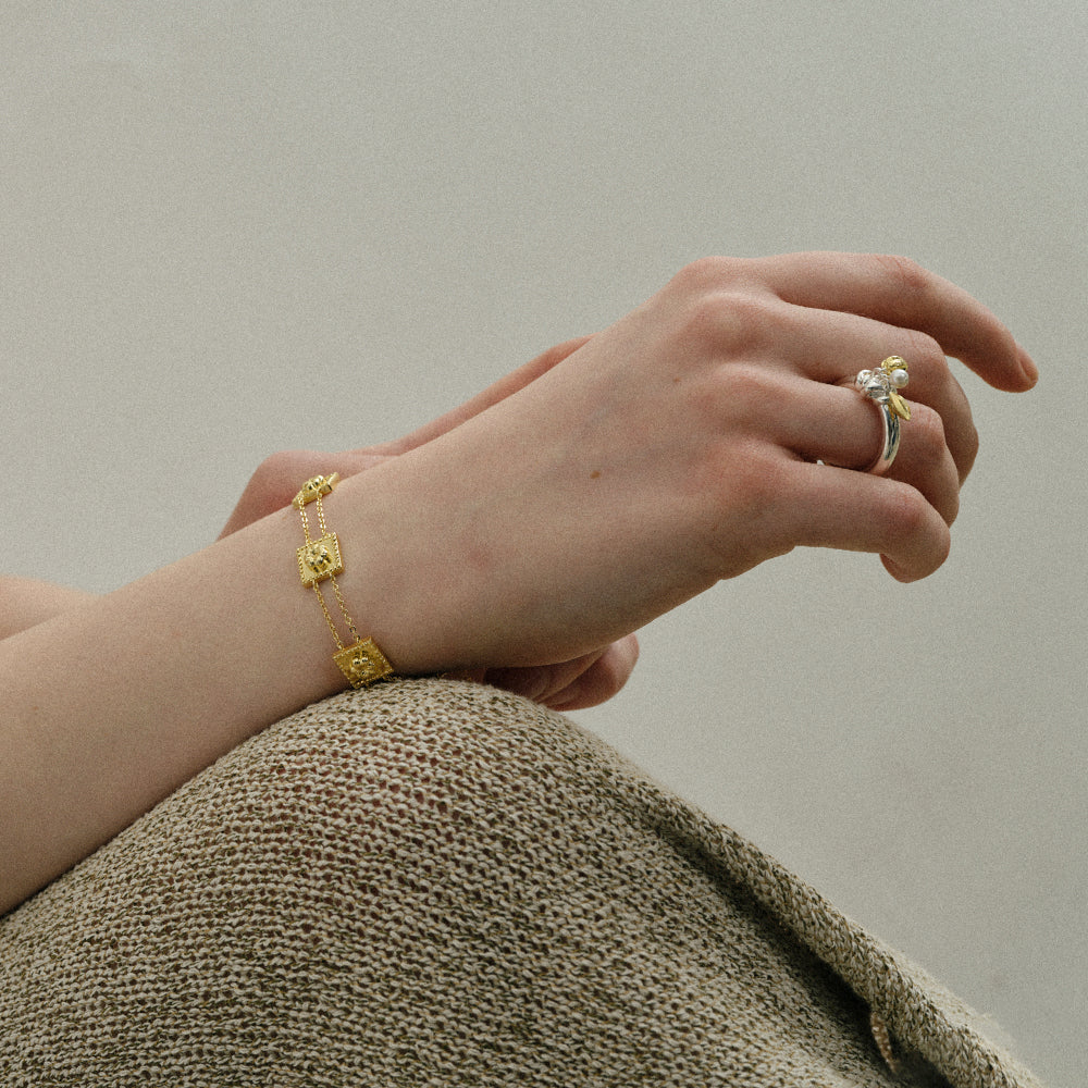 DOUBLE-LAYERED PUMPKIN FLOWERS BRACELET