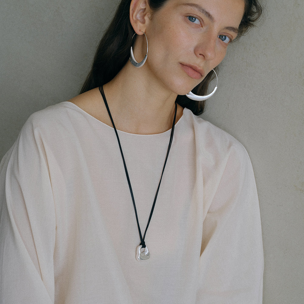 SILVER SILK EMBROIDERED LOCK POUCH NECKLACE