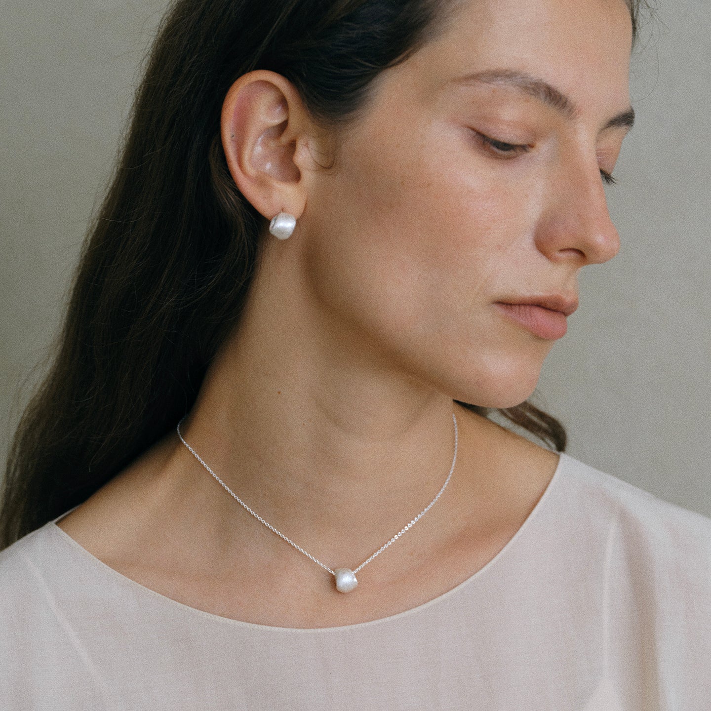 BRUSHED DOUBLE-LAYER NECKLACE
