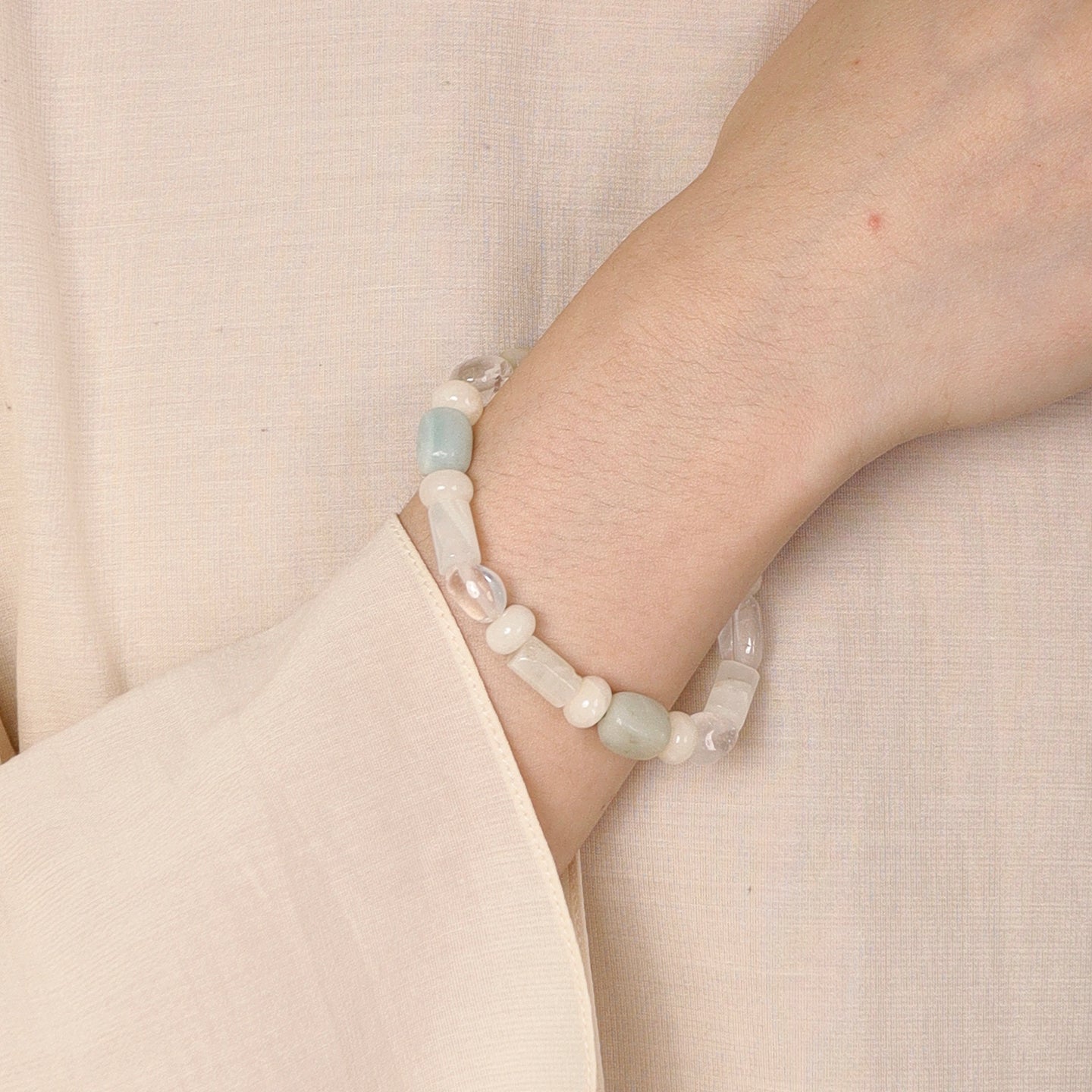 CRYSTAL BEADED BRACELET