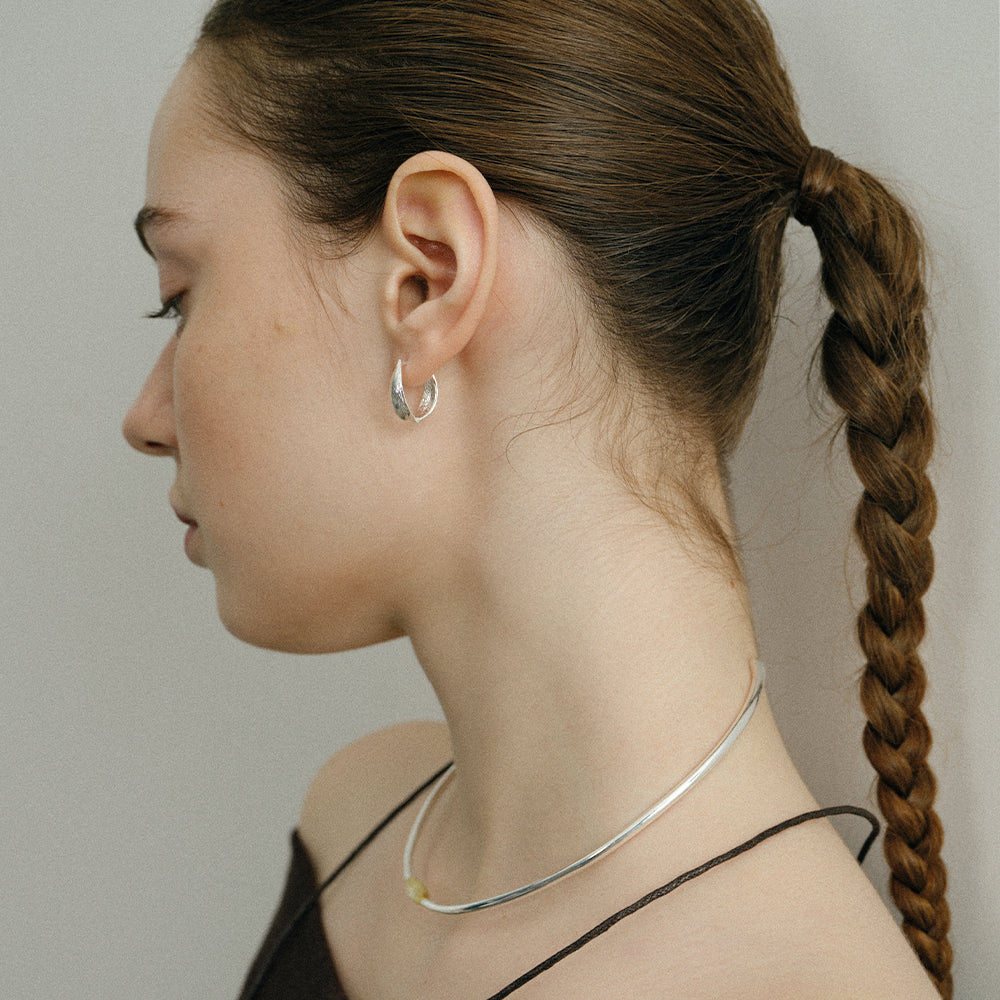 DOUBLE-SIDED TWO-TONE SEEDPOD EARRINGS MINI