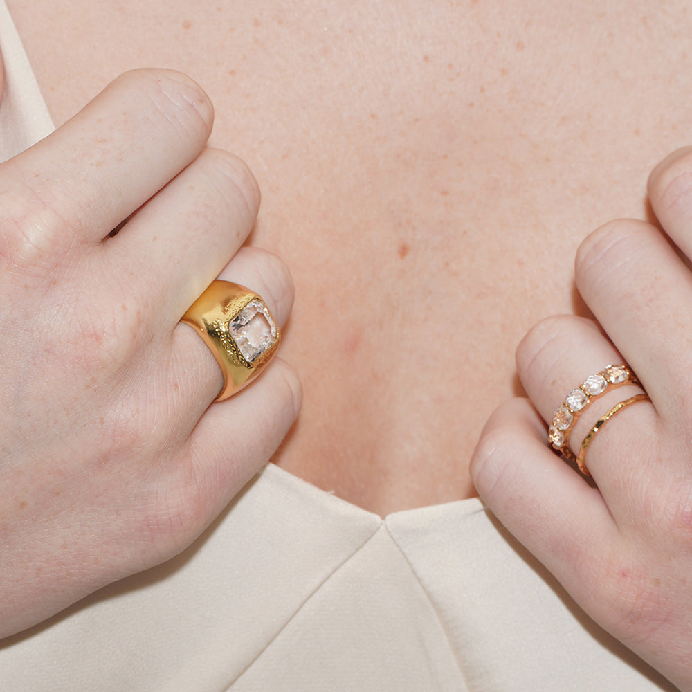 SUMMER GARDEN ENGRAVED SIGNET CRYSTAL RING