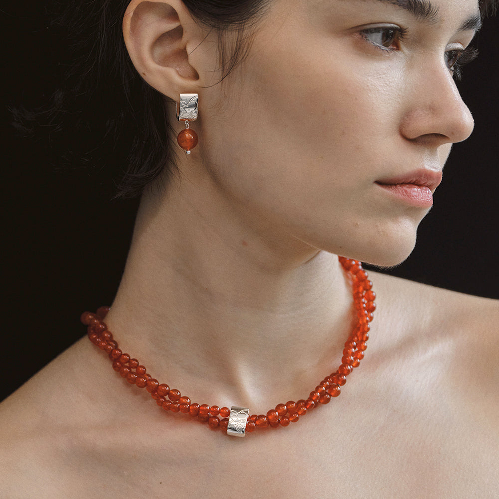 DOUBLE-WRAPPED RED AGATE NECKLACE