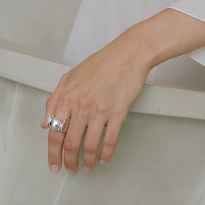 SCULPTURAL SPHERE RING