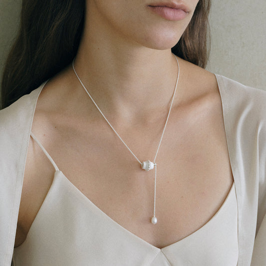 PEARL BRUSHED TRANSPORT BEAD NECKLACE