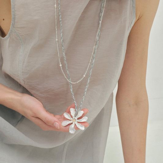 Gardenia Multi-wear Flower Clip
