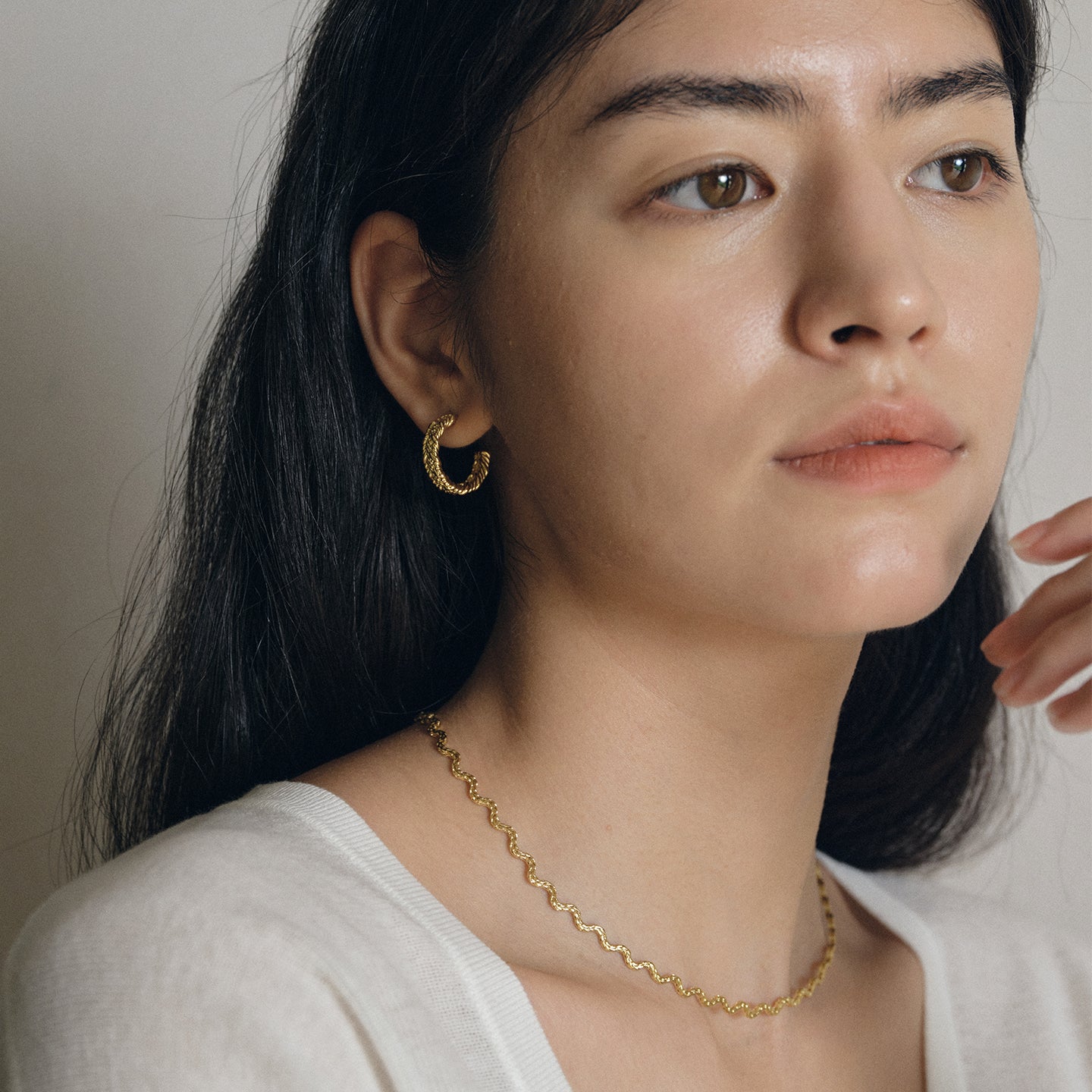 Wave-Edged Necklace