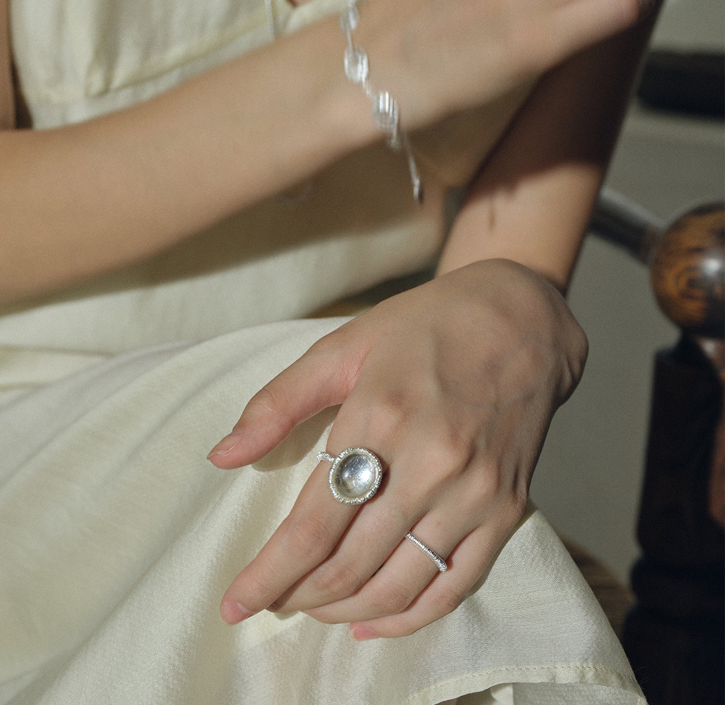 HOLLOW WOVEN RING