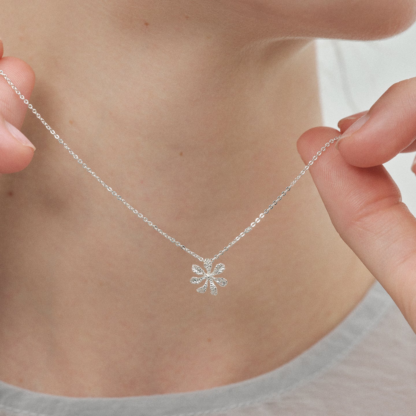 Wild Gardenia Necklace