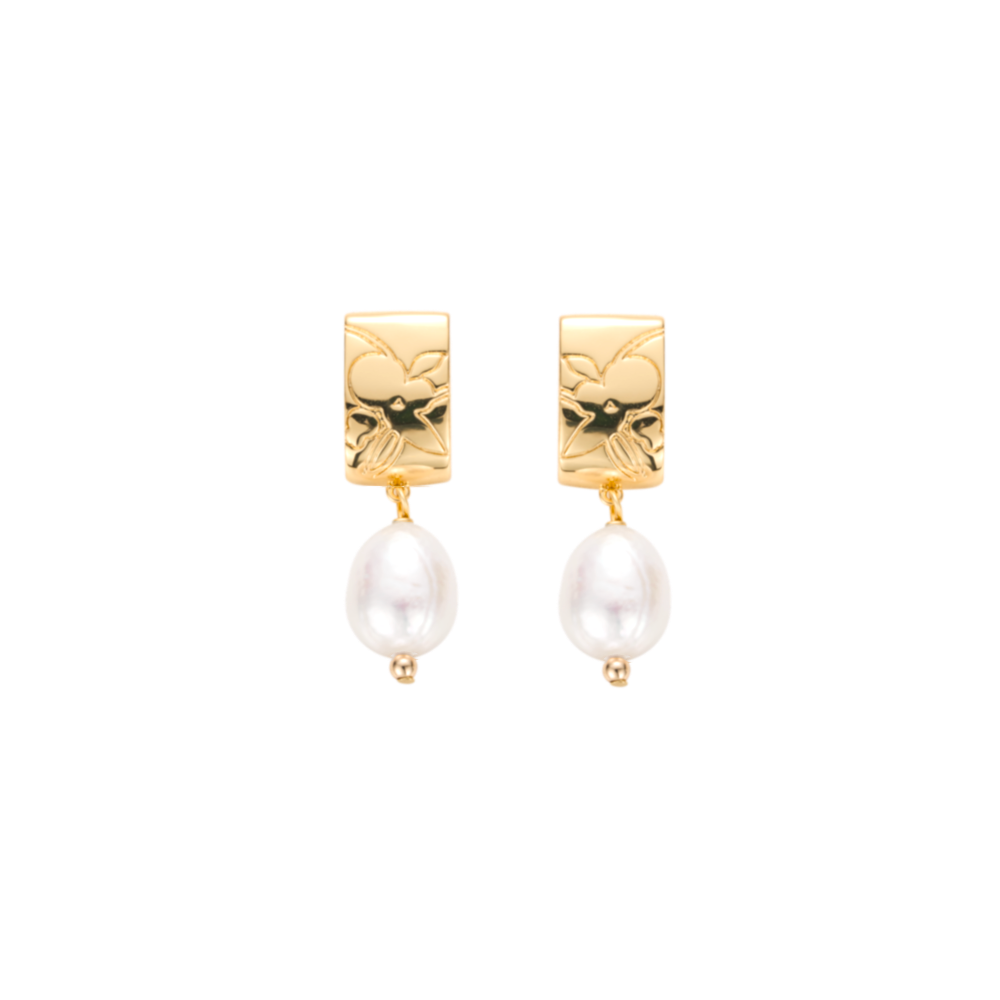 ENGRAVED FLORAL MOTIF PEARL EARRINGS