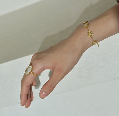 HOLLOW WOVEN RING
