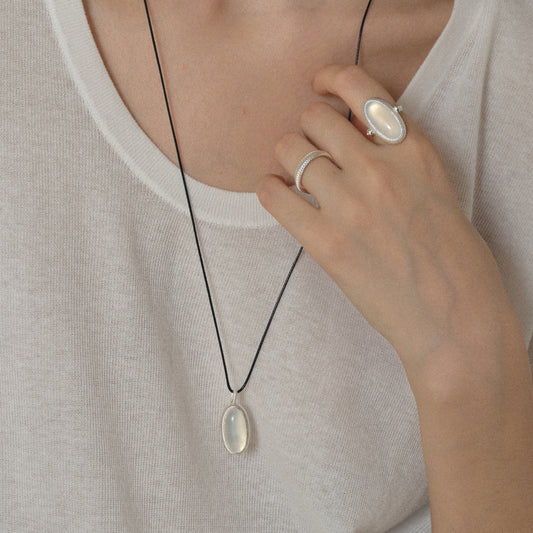 Twill-Bound Double-Sided Gemstone Necklace