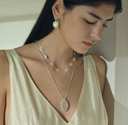 DOUBLE LAYERED NECKLACE MADE OF JADE PULP