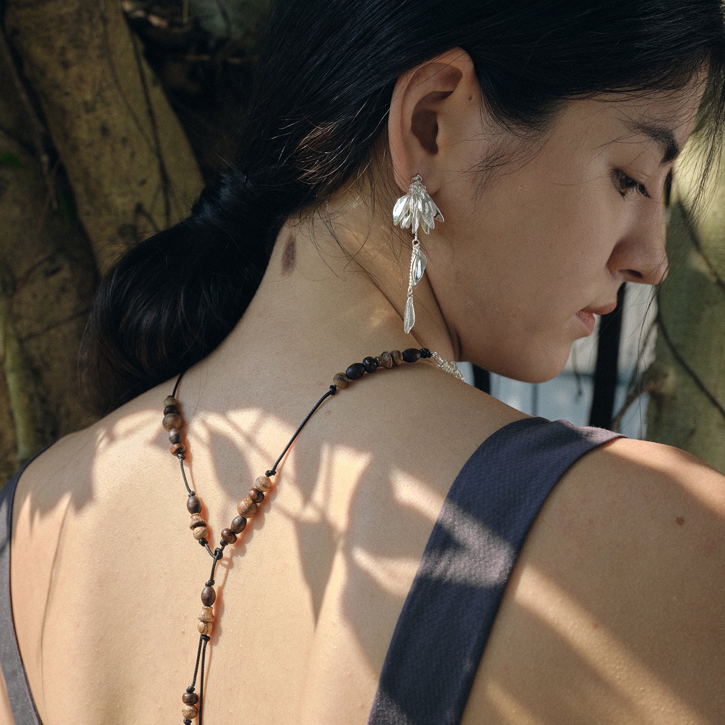Detachable leaf earrings