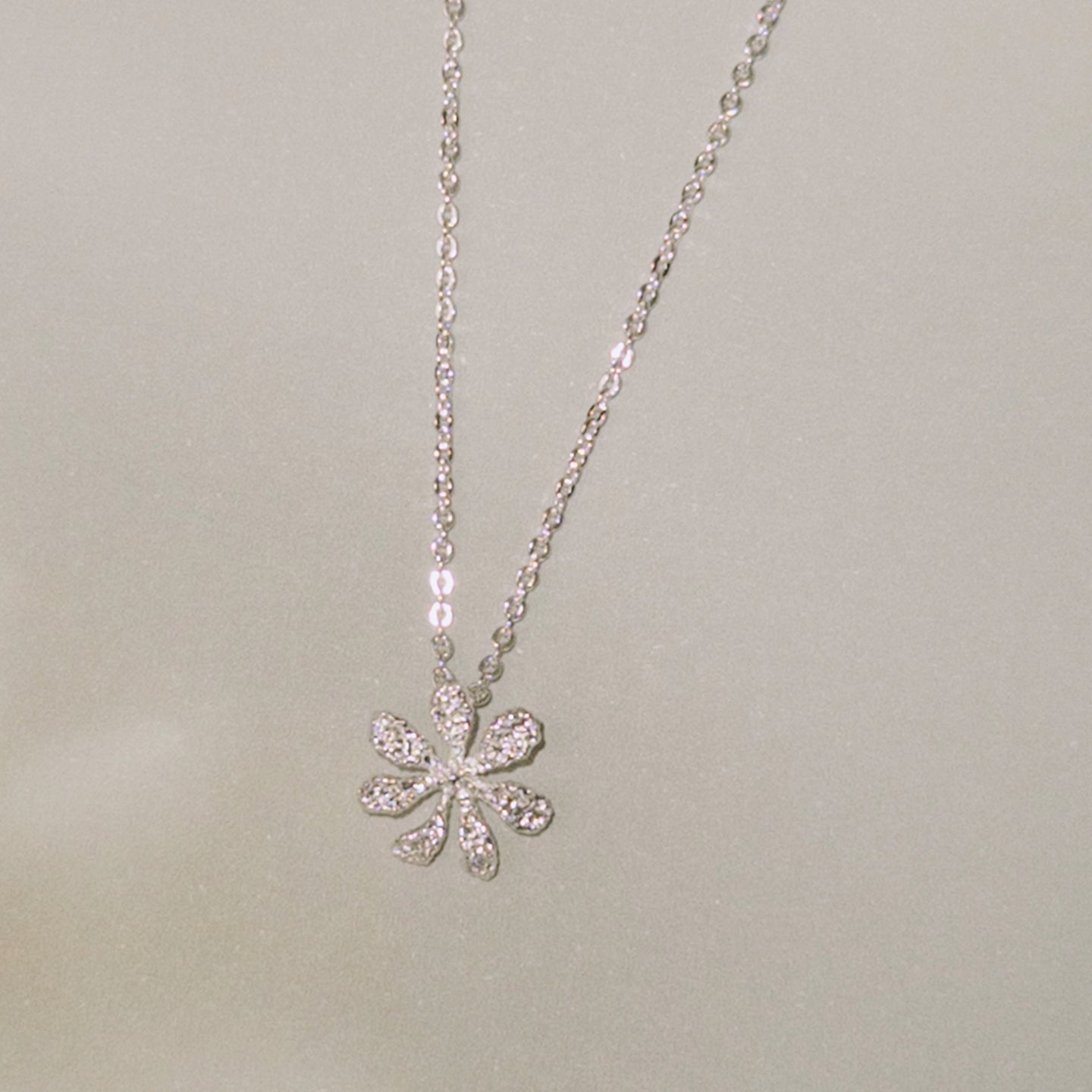Wild Gardenia Necklace
