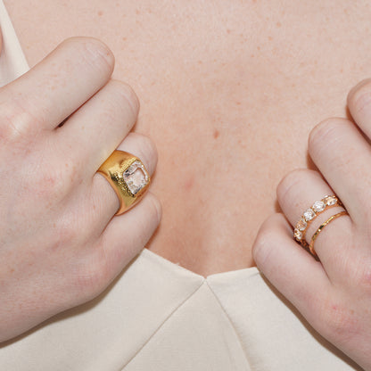 SUMMER GARDEN ENGRAVED SIGNET CRYSTAL RING